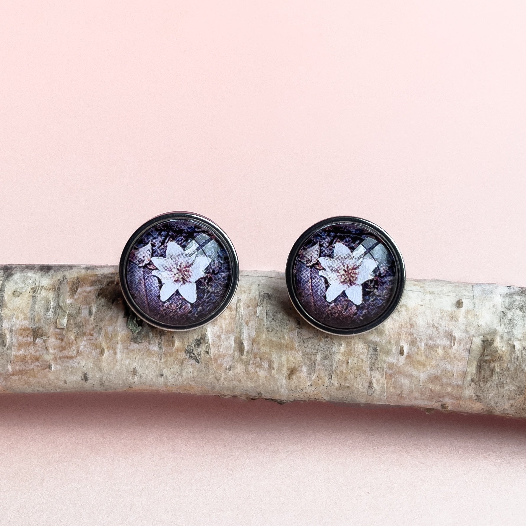 Myrtle & Me - Stud Earrings - Sassafras Flower