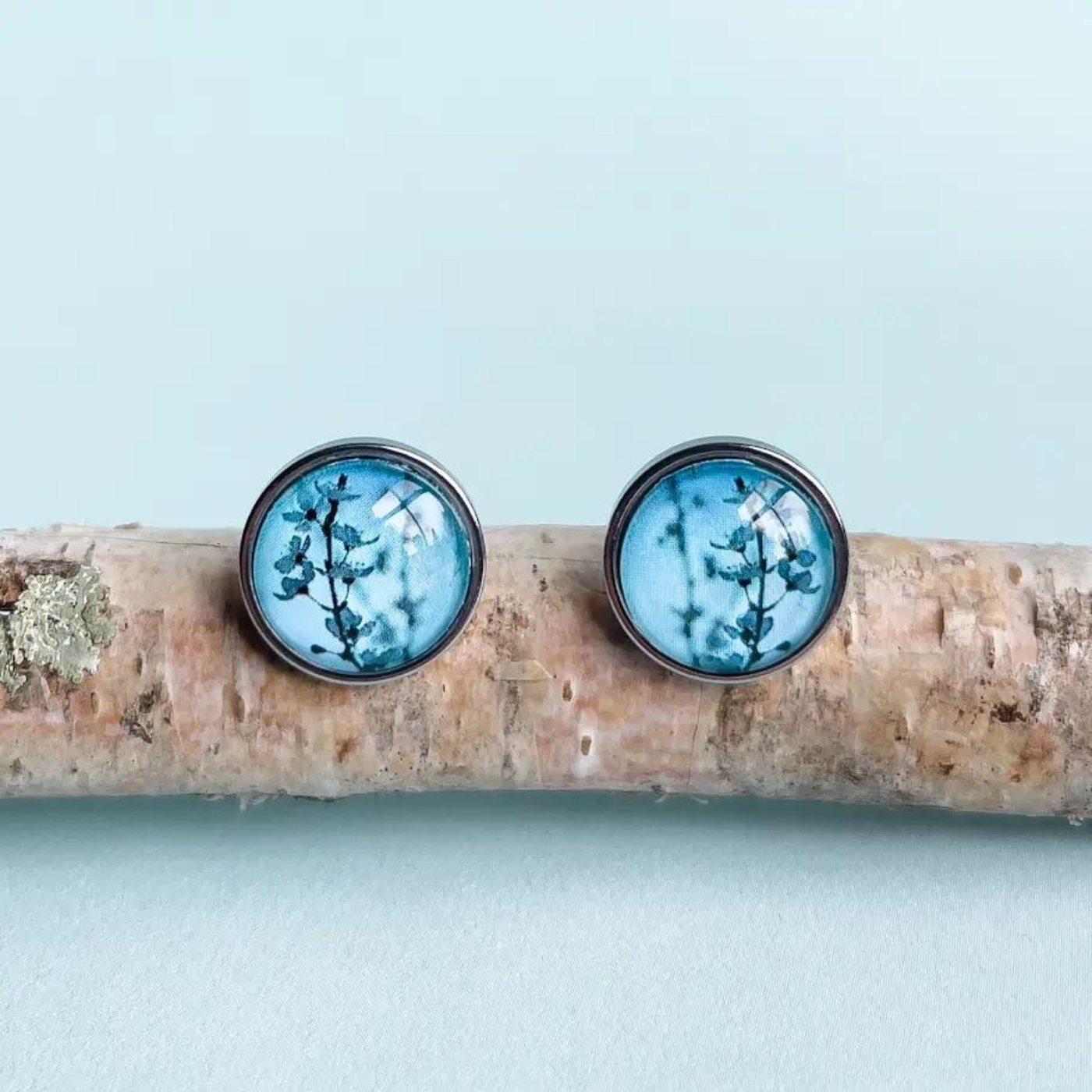 Myrtle & Me - Stud Earrings - Blue Blossom