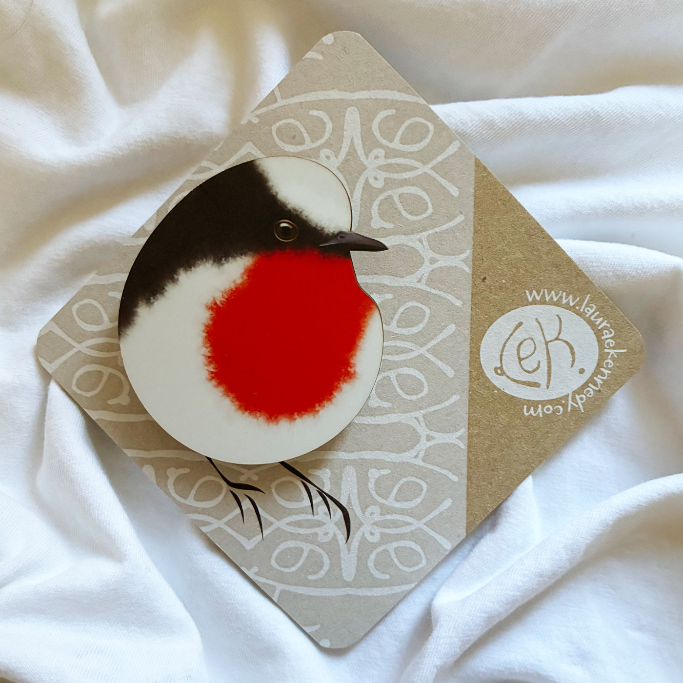 Lek Projects - Brooch - Scarlet Robin