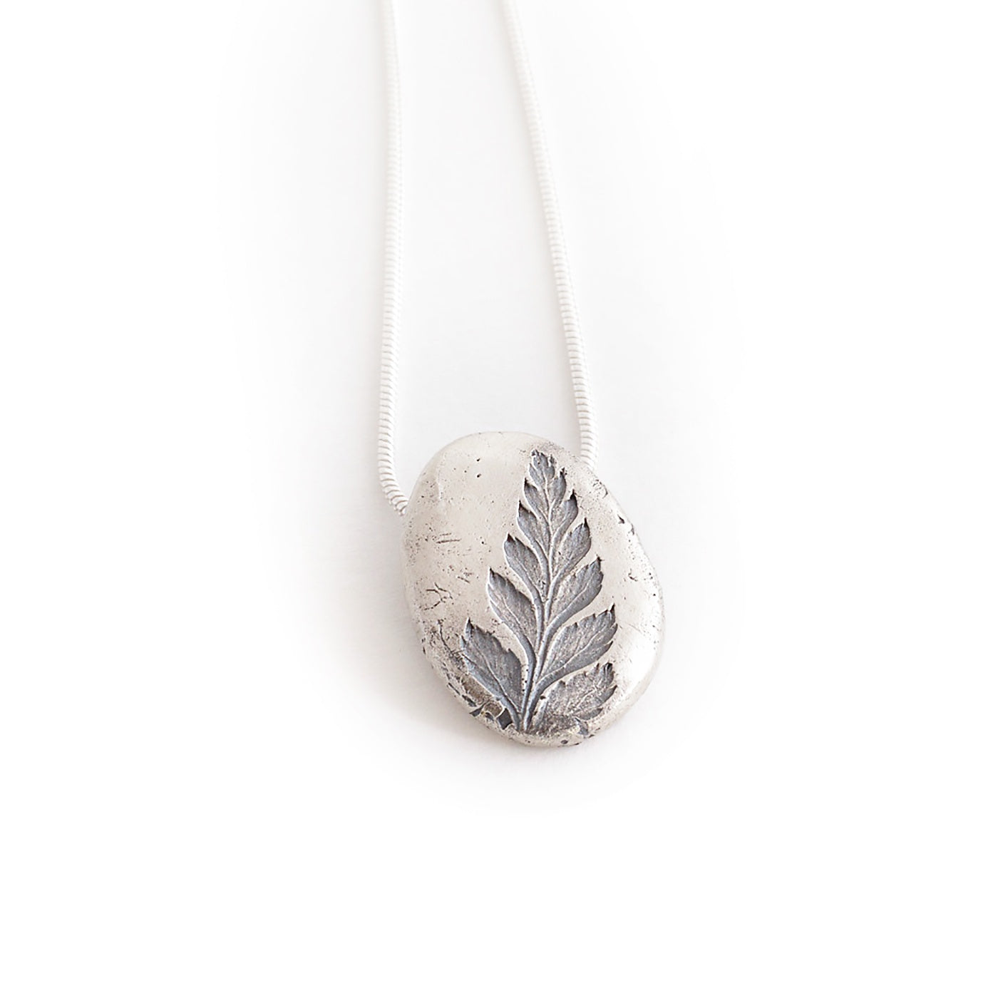 Olivia Hickey - Pebble Collection - Pendant - Mother Shield Fern