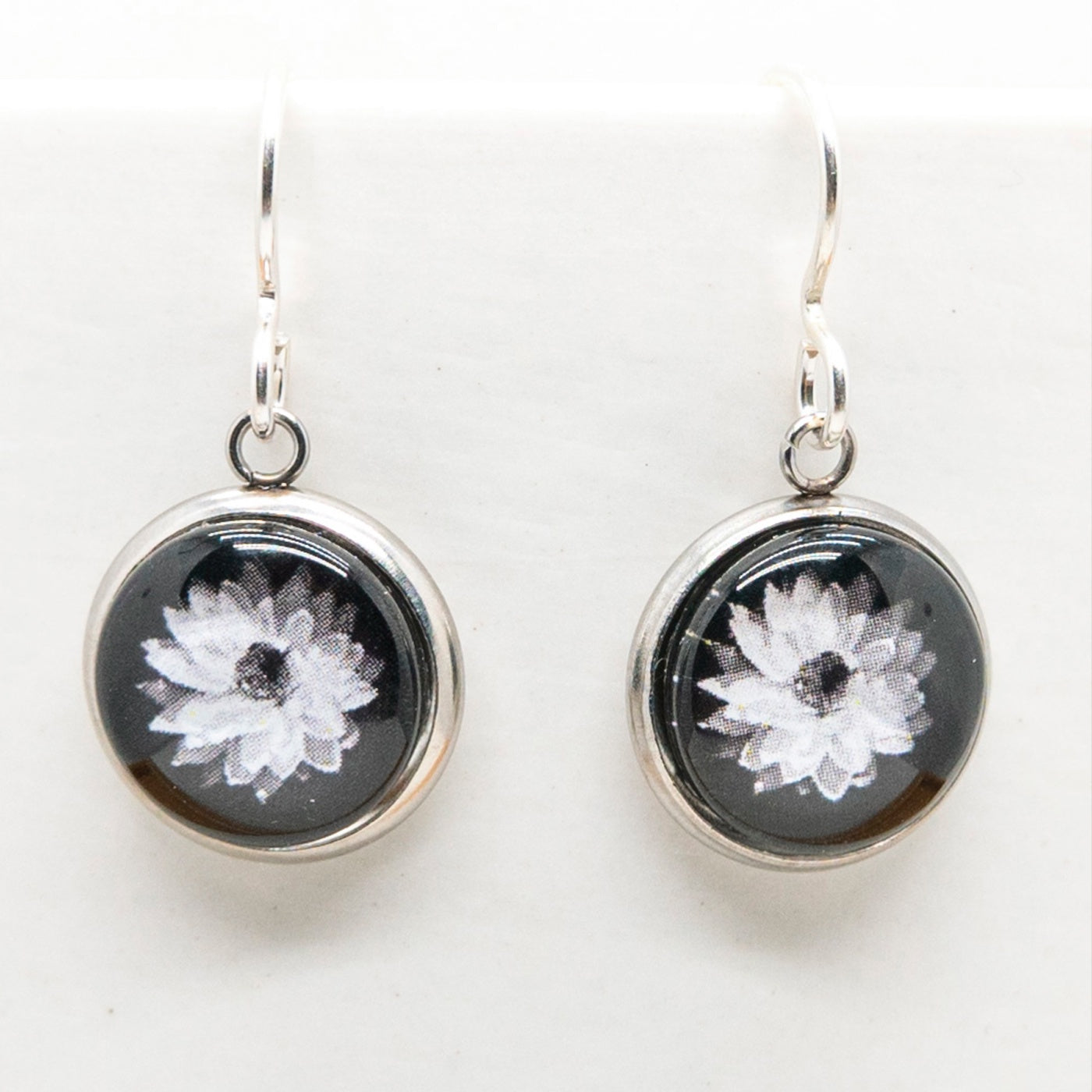Myrtle & Me - Drop Earrings - Everlasting Daisy