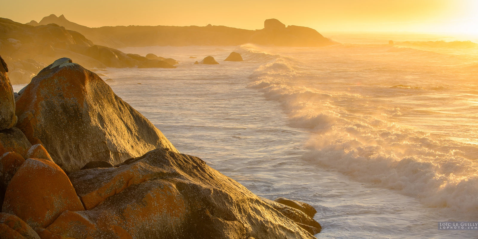 Loic Le Guilly - Sunrise and Swell, Bay of Fires