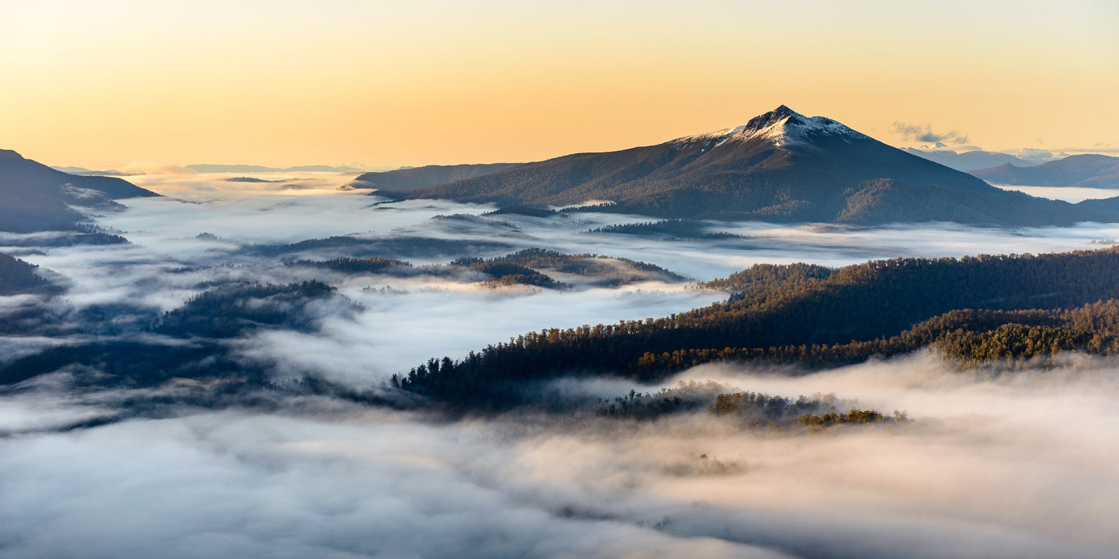 Loic Le Guilly - Sunrise over The Weld Valley