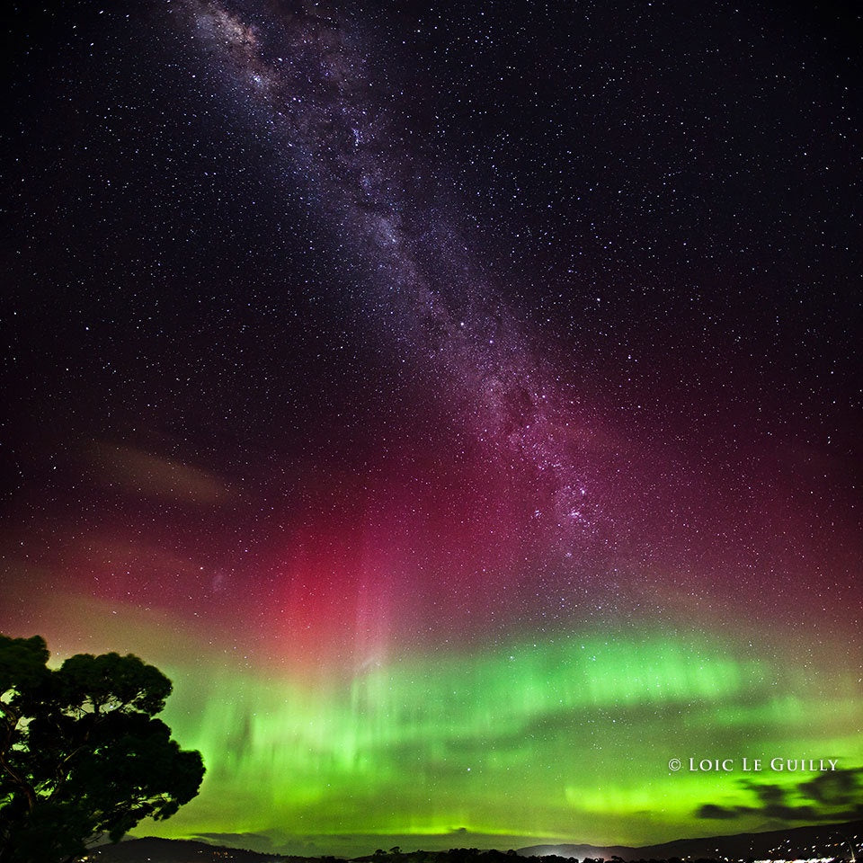 Loic le Guilly - Aurora over Blackmans Bay