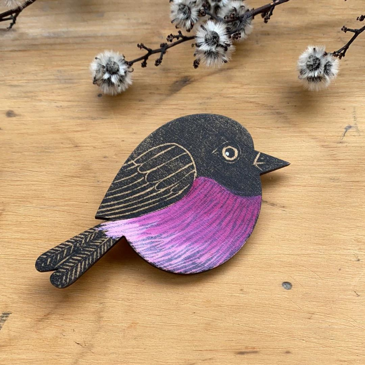 PIGMENT Monica Reeve - Brooch - Pink Robin