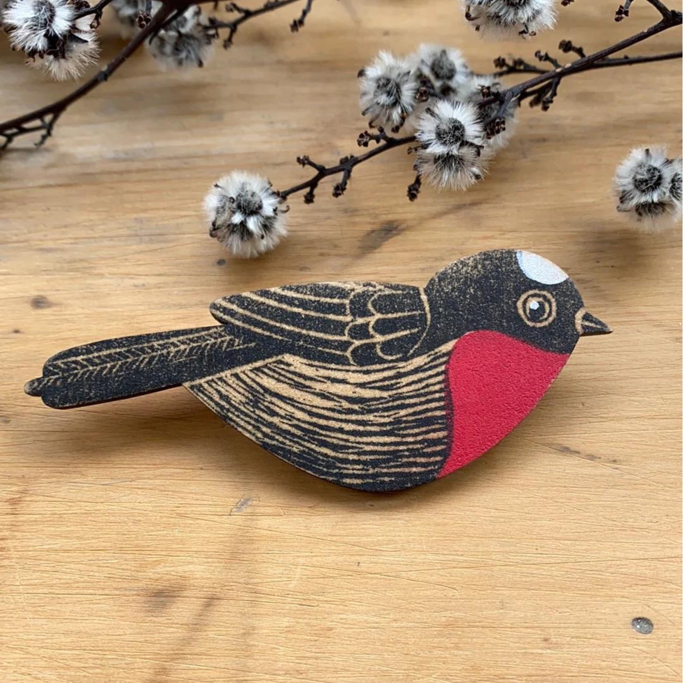 PIGMENT Monica Reeve - Brooch - Red Robin