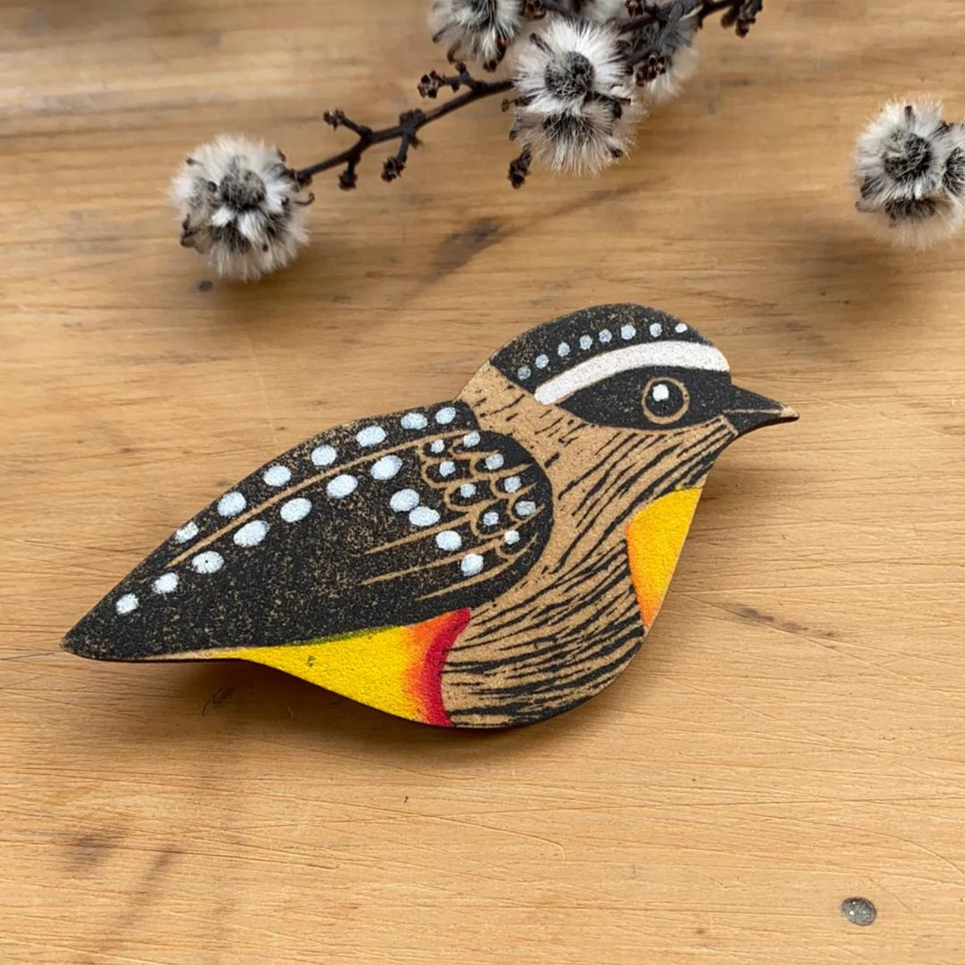 PIGMENT Monica Reeve - Brooch - Spotted Pardalote