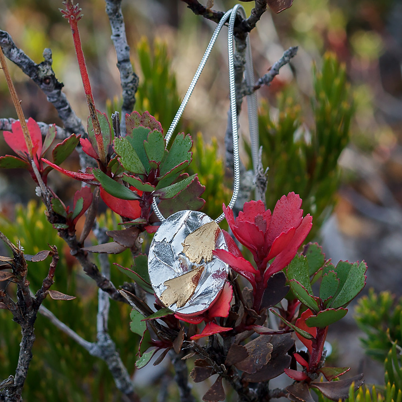 Olivia Hickey - Cameo Collection - Pendant - Mountain Rocket - 24 Carat Gold